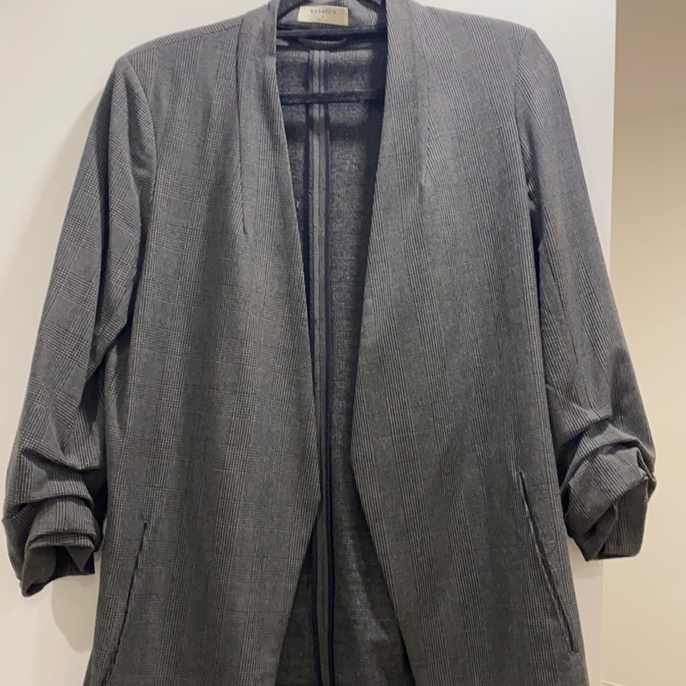 Aritzia Gray Plaid Open Front Blazer